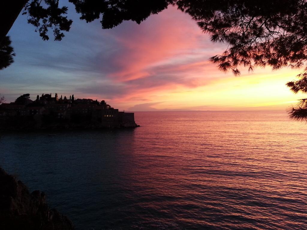 Villa Sara Guesthouse Ilha Ilha Sveti Stefan Exterior foto